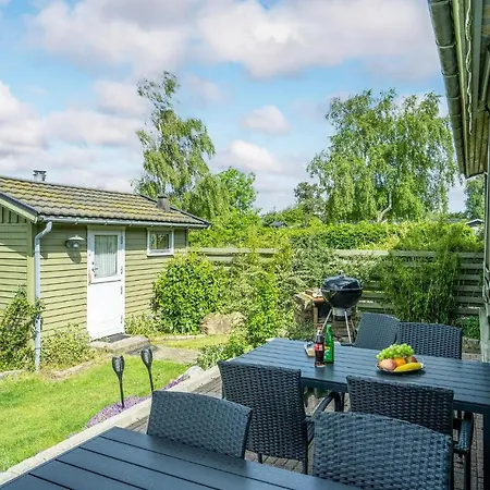 Holiday home In With Kitchen *