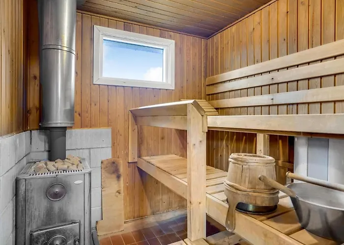 Dom wakacyjny In With Kitchen Holbæk